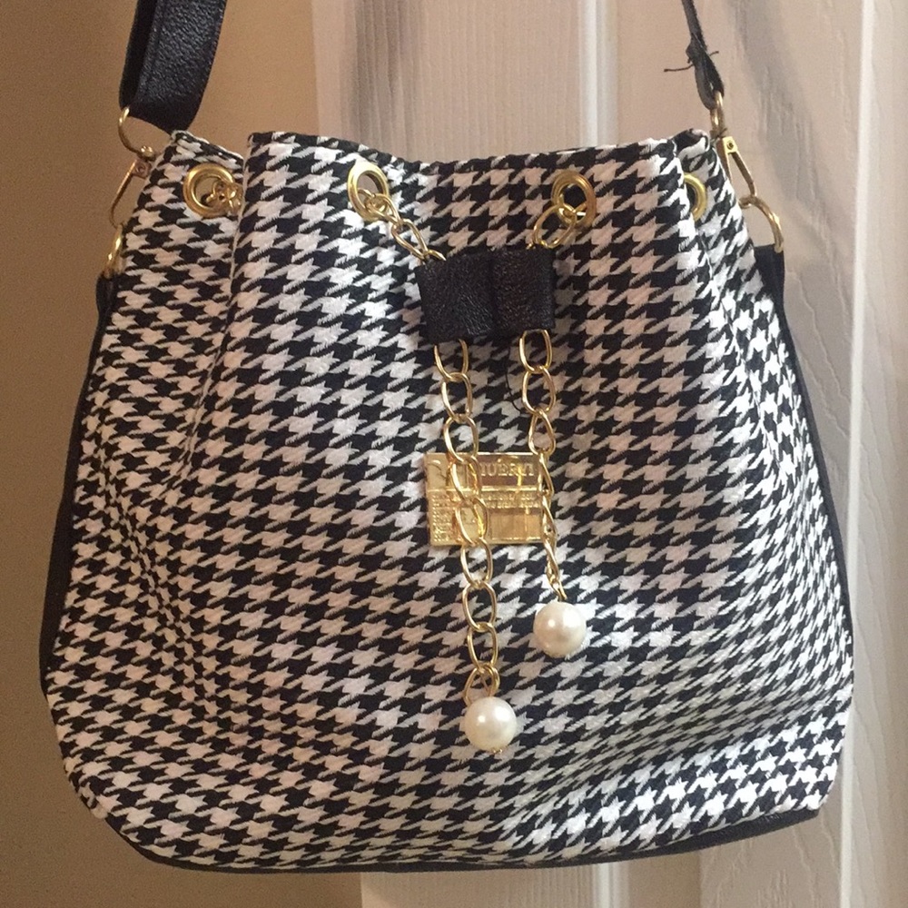 Houndstooth Print Drawstring Tassel Bucket Bag - image 5
